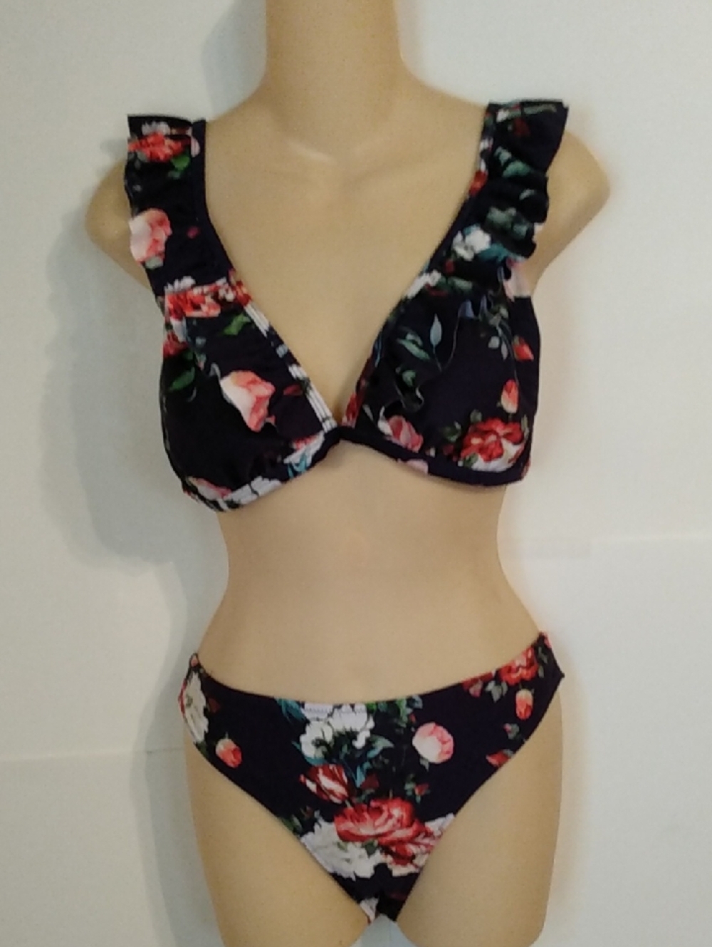 Cupshe xl floral ruffle bikini high thigh cut